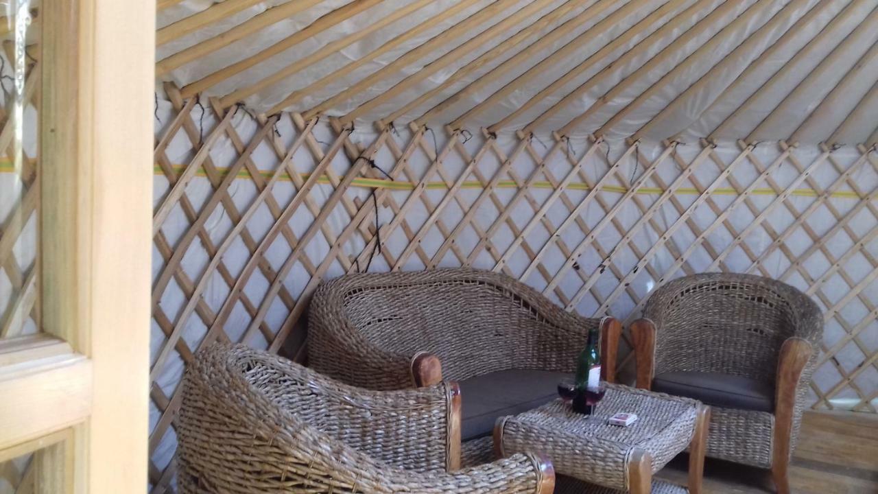 Romantic Mongolian Yurt In The Wild Hotel Rakovica Buitenkant foto